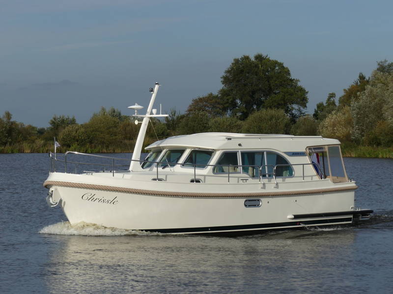 Linssen Grand Sturdy 30.0 'Chrissle'